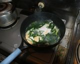 胡瓜とニラの中華風目玉焼き作り方5写真