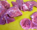鶏レバーの赤ワイン煮・ベリーソース作り方1写真