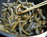 ほんのり苦い　アケビの味噌炒め作り方6写真