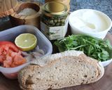 Lox（スモークサーモン）オープンサンド作り方1写真