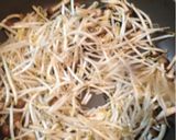 うまッ☆もやしとしめじのバターカレー炒め作り方3写真