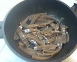 さつまいもと蒟蒻の彩煮炒め作り方3写真