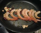 簡単！早い！赤エビのピリ辛ソテー♪作り方2写真