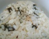 食欲そそる！おにぎりの温玉のっけ丼☆作り方1写真