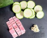 ズッキーニのオイスターソース炒め作り方1写真
