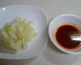 鯖缶と玉葱のピリ辛炒め☆作り方1写真