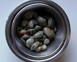 韓国あさりわかめスープ（바지락미역국）作り方1写真