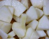 果肉を食べるラ・フランスのジャム作り方4写真