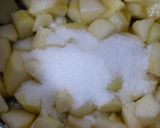 果肉を食べるラ・フランスのジャム作り方5写真