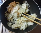 ほんのり洋風✿バター風味の蓮根きんぴら作り方2写真