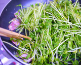簡単ヘルシー♪豆苗と春雨の卵炒め作り方6写真