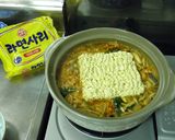 かんたん韓国風 海鮮きのこ鍋作り方6写真