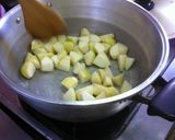 洋なしのぶどうジュース煮＜やよい会＞作り方1写真