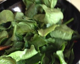 鶏皮とほうれん草炒め作り方4写真