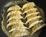 粉チーズで簡単＊羽根つき餃子♫作り方4写真