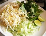 米麺とチキンの冷麺風＠カンボジア作り方3写真