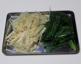 ほうれんそうとエノキの巣ごもりたまご作り方1写真
