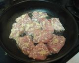 味噌＋塩麹で絶品！豚肉と白菜の蒸し焼き作り方3写真
