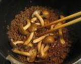 合挽き肉としめじの和風オムレツ作り方1写真