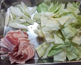 キャベツと豚バラ肉のさっと煮 もつ鍋 風作り方1写真