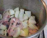 豚肉のスパイス塩麹煮込み作り方2写真