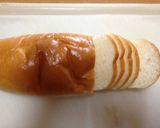 離乳後期の掴み食べにも☆ロールパンラスク作り方1写真