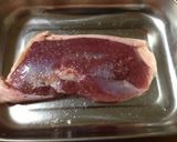 カモのロースト 赤ワイン・オレンジソース作り方1写真