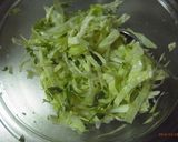 居酒屋の味☆豆苗とキャベツの塩麹サラダ作り方2写真