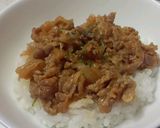 豚肉柔らか★ケチャオイソースの洋風豚丼♪作り方5写真