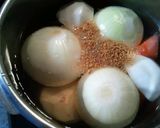 圧力鍋で超簡単ポトフ（玉ねぎ丸ごと）作り方1写真