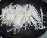 ほうれん草・えのき茸と魚肉ソの胡麻絡め作り方1写真