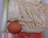 鮭入り鍋焼きうどん作り方1写真