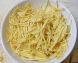 千切りサツマイモのチーズ包み焼き作り方1写真