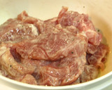 ■豚ひれ肉ときのこのオーロラソース炒め■作り方1写真