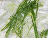 酒とウコン買ってこい！蒸し鶏のネギ塩和え作り方3写真