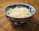 ズボラ飯＊揚げ玉と鰹節のぶっかけうどん＊作り方1写真
