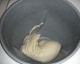 黒ゴマクリームの黒豆ロールパン作り方1写真