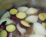 サツマとリンゴの爽やか煮だワン作り方1写真