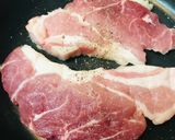 豚ブロック肉の1cm厚ステーキ●茸ソース作り方1写真