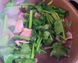 ほうれん草とベーコンのラーメン作り方1写真