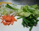 炒り玉子入り野菜たっぷり煮込みラーメン作り方1写真