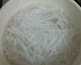 あったまる◆大根と鶏肉のスープ◆作り方1写真