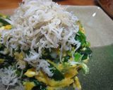 にら卵 しらすのごま油炒めのせ作り方3写真