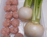 鶏肉団子とかぶの煮物作り方1写真