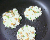 簡単 離乳食❀大根と納豆ご飯のおやき❀作り方2写真