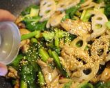 蓮根と豚ヒレ肉の中華風きんぴら。作り方11写真