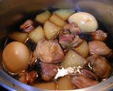 鶏肉と冷凍大根で時短な煮物♡作り方4写真