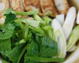 ほうれん草、餃子、キムチで鍋焼きうどん作り方4写真