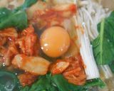 ほうれん草、餃子、キムチで鍋焼きうどん作り方9写真