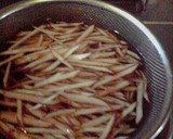 しめじと牛肉とごぼうの炒め煮作り方2写真